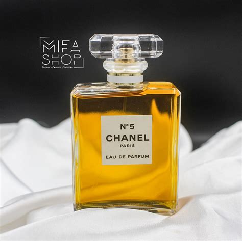 nước hoa Chanel số 5